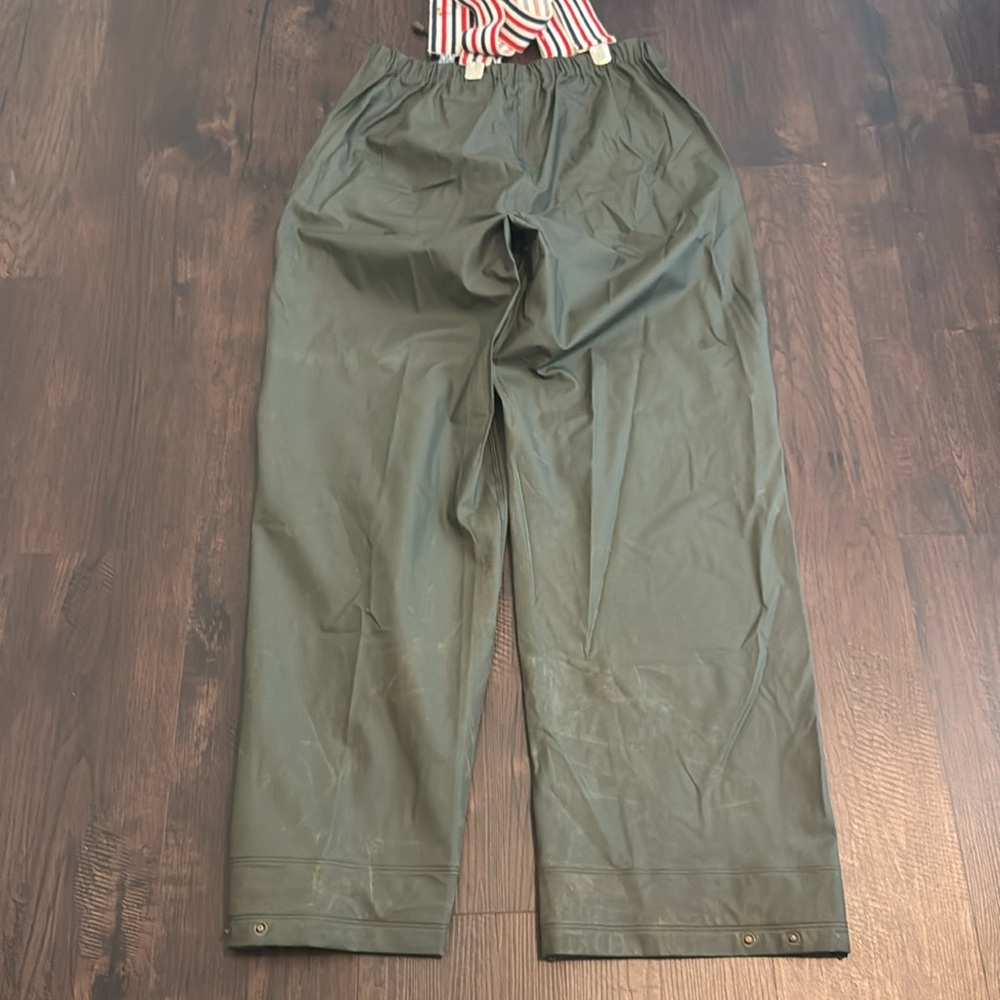 TIMBERLAND PRO SERIES WATERPROOF PANTS FISHING OUTDOORS SUSPENDERS MEDIUM GREEN